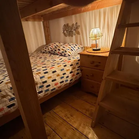 Fatfully Riverside Farm, Spa, & 山林小屋